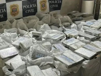 Polícia apreende 1 tonelada de cocaína do PCC no litoral de São Paulo