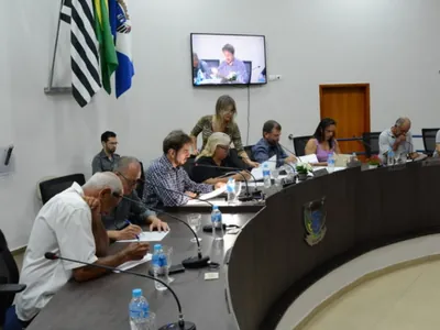 Vereadores aprovam projetos em sessão ordinária em Álvares Machado