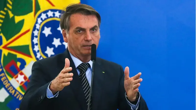 Militares elaboraram plano de fuga para Bolsonaro caso golpe fracassasse, diz PF