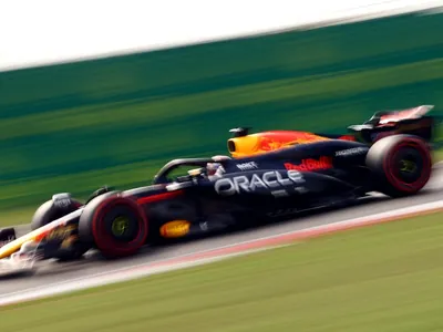 Verstappen alcança a pole position do GP da China da F1 