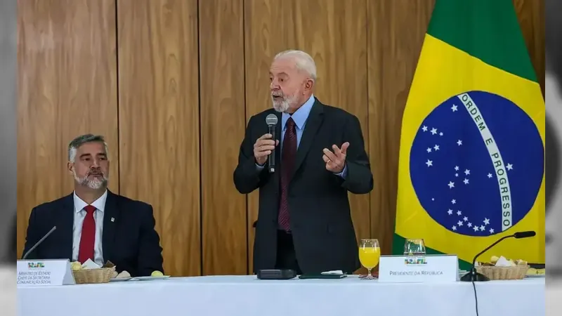 Lula nega problemas com Congresso e possível reforma ministerial 
