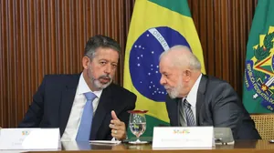 Bergamo: Governo pressiona para evitar derrubada dos vetos de Lula a saidinhas
