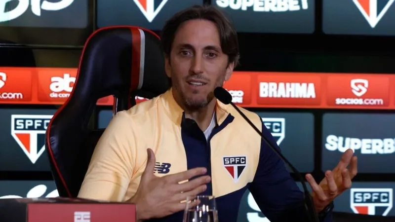 Zubeldía estreia no comando do São Paulo contra o Barcelona-EQU