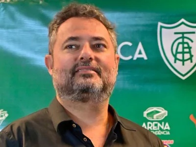 Héverton: Corinthians insiste em Alexandre Mattos para comandar o futebol