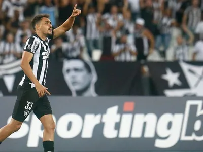 Botafogo e Vitória fazem "duelo de Série A" na Copa do Brasil; ouça ao vivo
