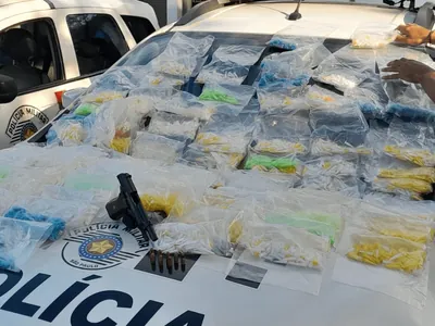 PM prende dupla por tráfico de drogas e porte ilegal de arma em Ubatuba