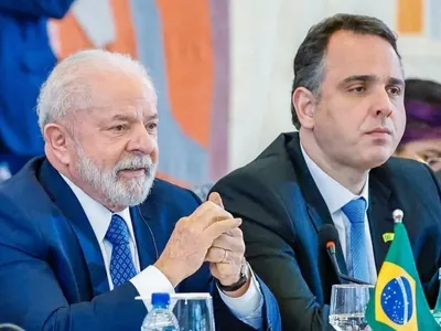 Governo articula e consegue convencer Pacheco a adiar análise de vetos de Lula