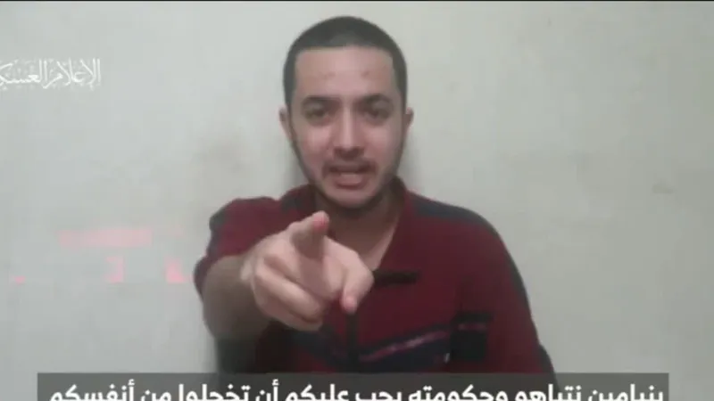 Hamas divulga vídeo de refém com braço amputado e cabelo raspado 
