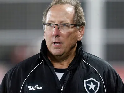 Denílson diz não enxergar manipulação em Botafogo x Palmeiras de 2023
