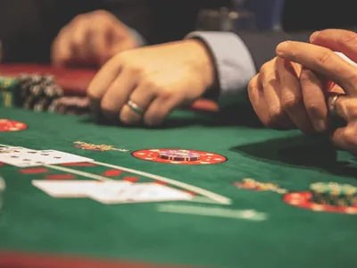As habilidades que você pode adquirir jogando poker online