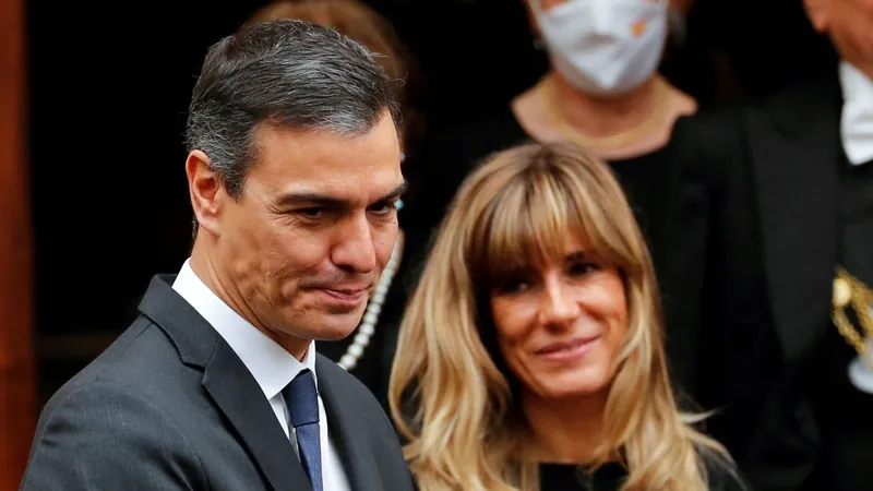 Premiê da Espanha, Pedro Sanchez, ao lado da esposa Begoña Gómez