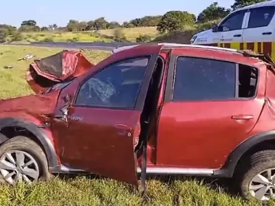 Mulher morre em capotamento de carro na rodovia dos Bandeirantes em Campinas 