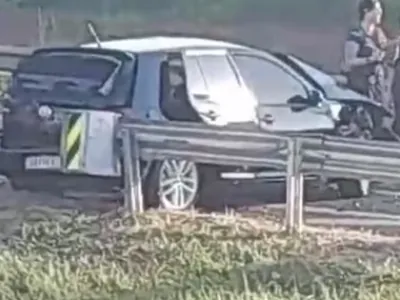 Vídeo: acidente com três veículos mata funcionário de concessionária