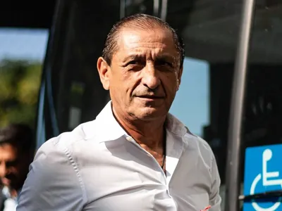 Vasco desmente Ramón Díaz e diz que treinador pediu demissão após goleada