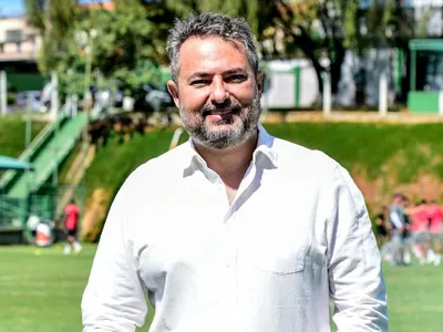 América-MG anuncia saída de Alexandre Mattos, que volta ao Cruzeiro