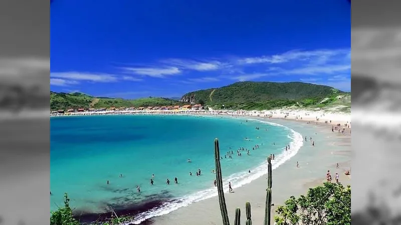 Praia das Conchas, em Cabo Frio, é interditada para demolição de quiosques