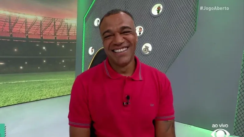 Denilson, comentarista do Jogo Aberto