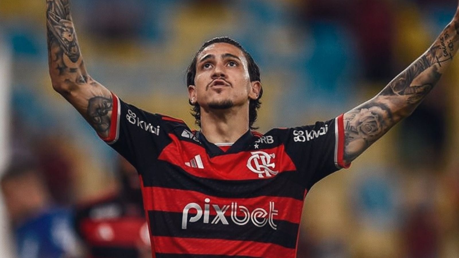 Sob vaias, Flamengo vence Amazonas em noite de retorno de Gabigol