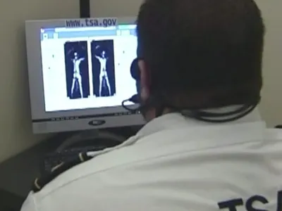 Scanner polêmico em aeroportos que mostra detalhes até de genitálias gera debate