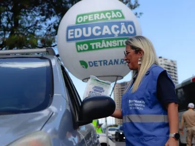 Detran RJ realiza campanha de Educação para o Trânsito no Maio Amarelo