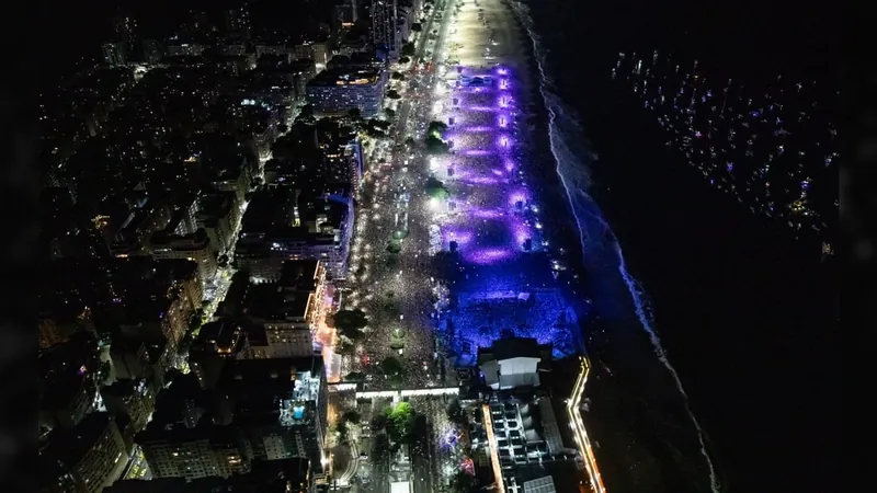 Cerca de 1,6 milhão de pessoas estiveram em Copacabana