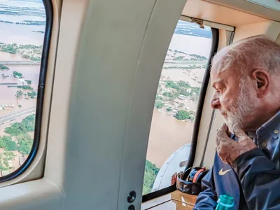 Lula embarca para o RS e deve anunciar auxílio às vítimas das enchentes 
