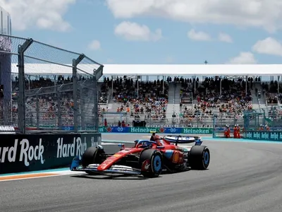 Max Verstappen larga na pole no GP de Miami de Fórmula 1