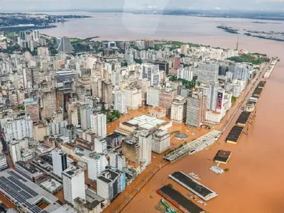 Demanda mais urgente no momento é água potável, diz Defesa Civil do RS