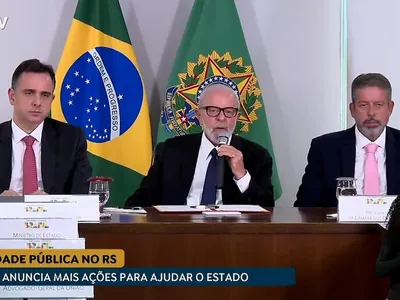Lula assina decreto legislativo para acelerar liberação de verbas para o RS