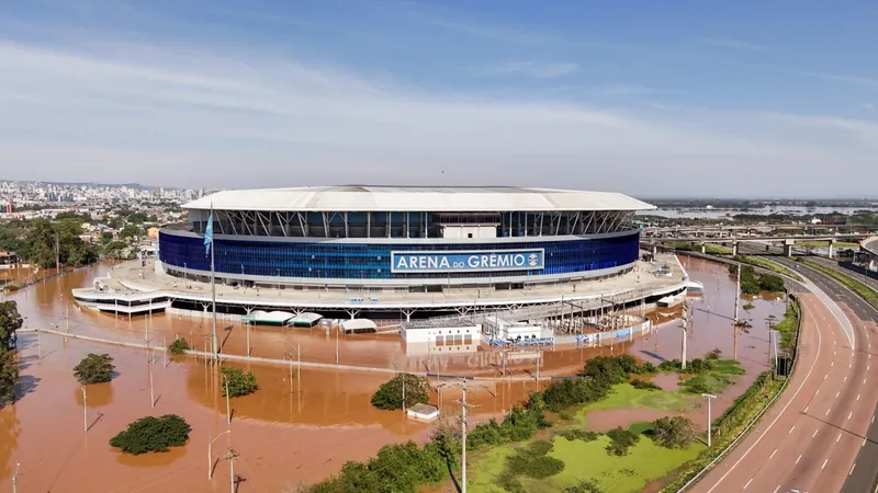 Arena do Grêmio e Beira-Rio também foram afetados por causa das chuvas no RS