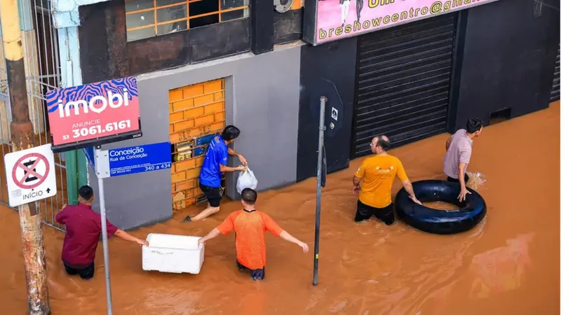 Tragédia causada pelas chuvas no Rio Grande do Sul mobiliza pessoas de todo o Brasil 