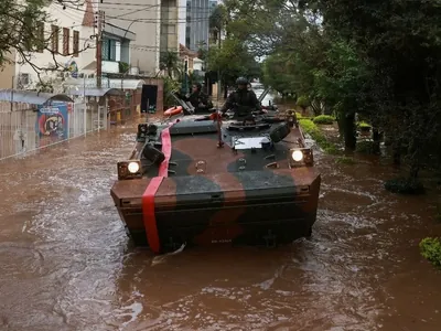 Militares dão 'alarme falso' de evacuação em Canoas e são afastados do Exército