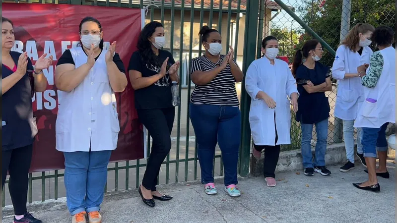 Protesto ocorreu na manhã desta quinta (9), na UBS São José 