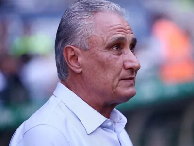 Denílson defende permanência de Tite no Flamengo: “diretoria precisa segurar”