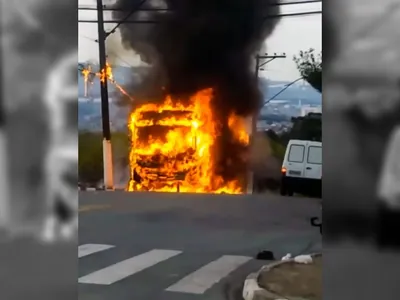Ônibus incêndiado em Benfica, não deixou nenhum ferido