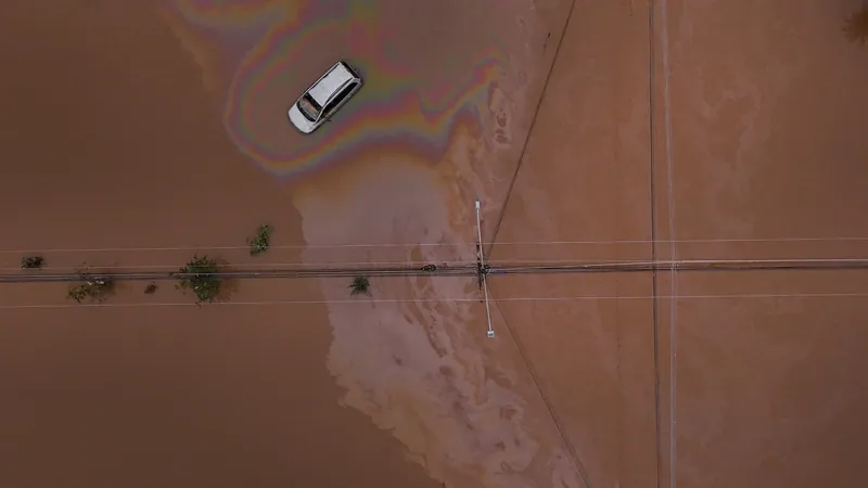 Defesa do Rio Grande do Sul continua em alerta por causa dos temporais