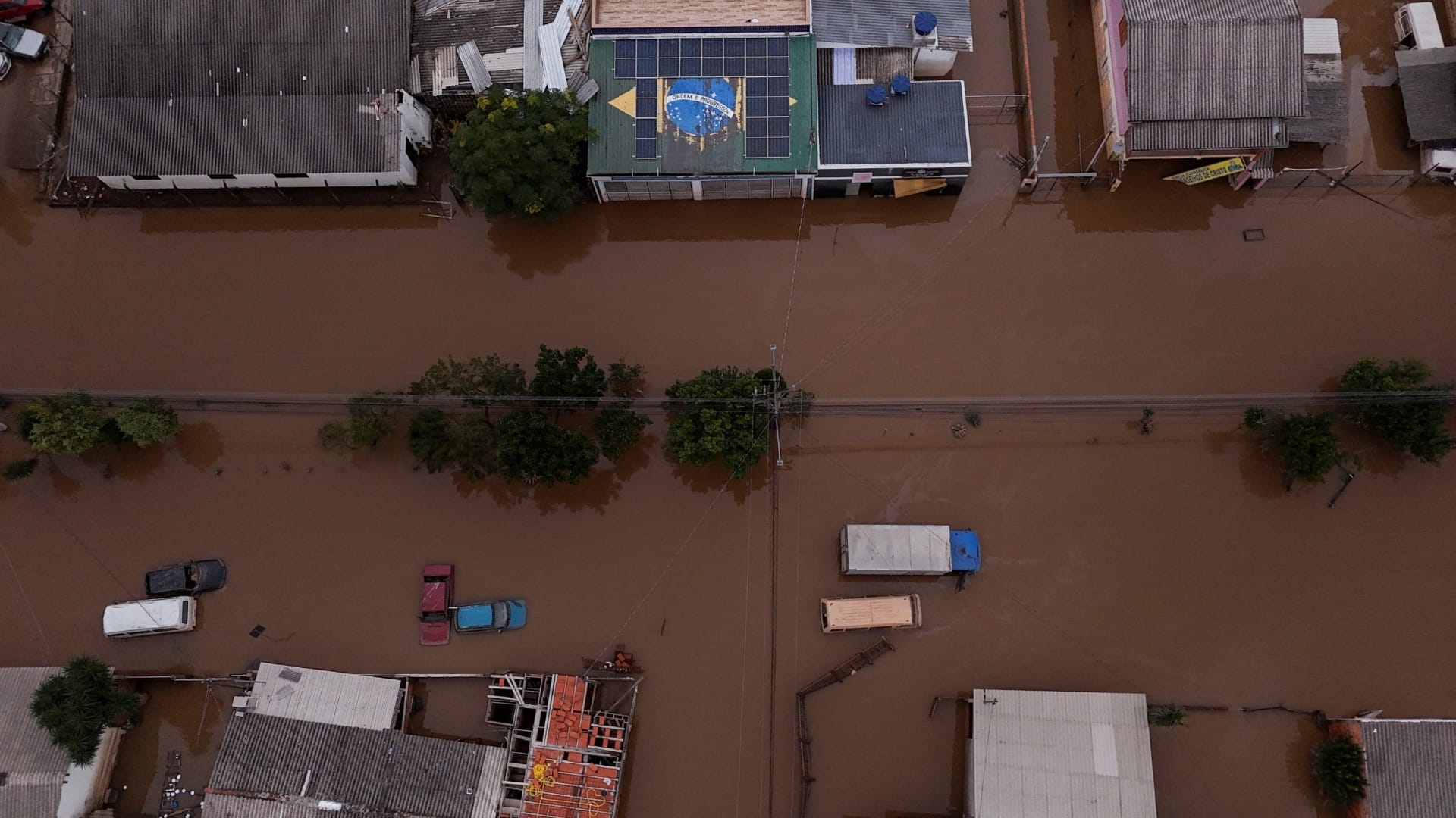 Por causa das chuvas no Rio Grande do Sul, número de mortos chega a 126
