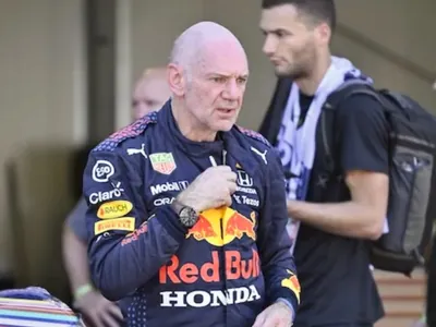 Adrian Newey admite ir para outra equipe na F1 após deixar a Red Bull