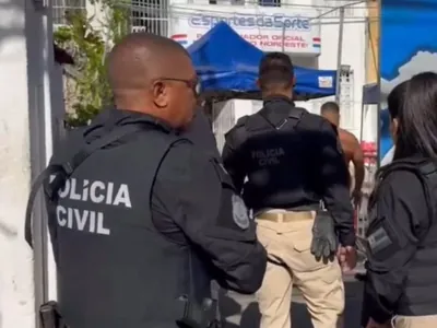 Polícia Civil da Bahia realiza operação em sedes de torcidas organizadas