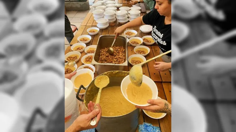 RS: restaurante tem feito marmitas para pessoas atingidas pelas enchentes