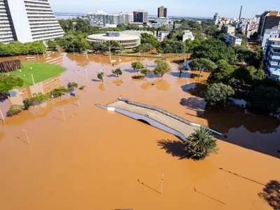 Medo de enchentes afeta brasileiros de todas as classes sociais, aponta pesquisa