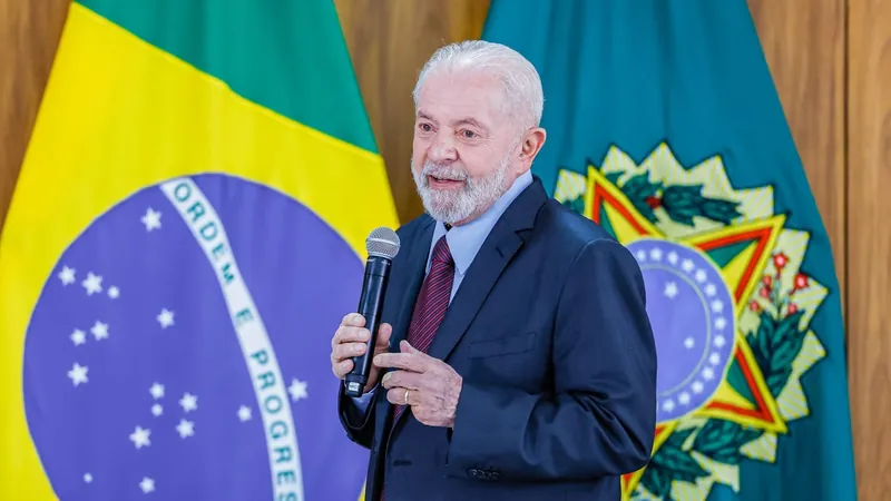 Pesquisa diz que Lula venceria os principais nomes de oposição em 2026