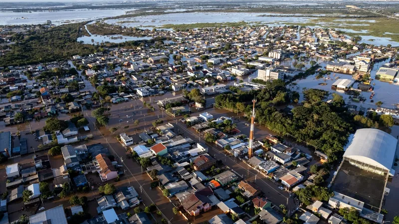 Chuvas continuam no Rio Grande do Sul e nível dos rios volta a subir