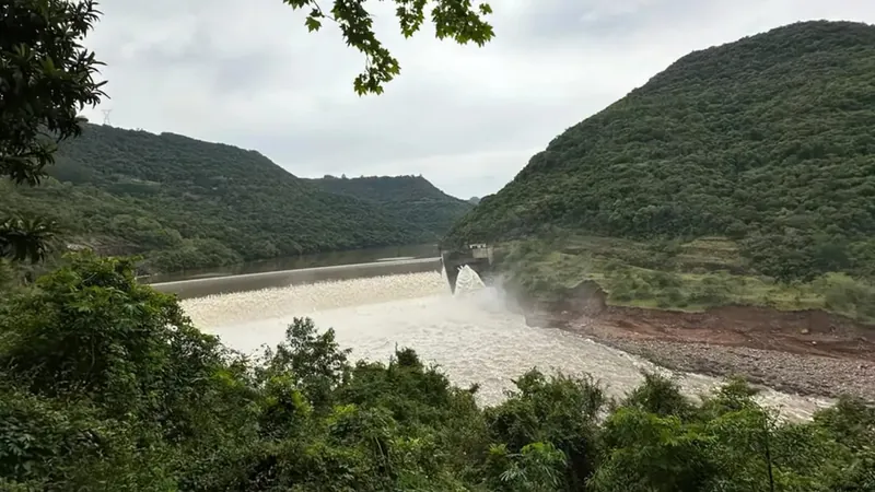 Barragem em São Francisco de Paula (RS) pode desabar e formar onda