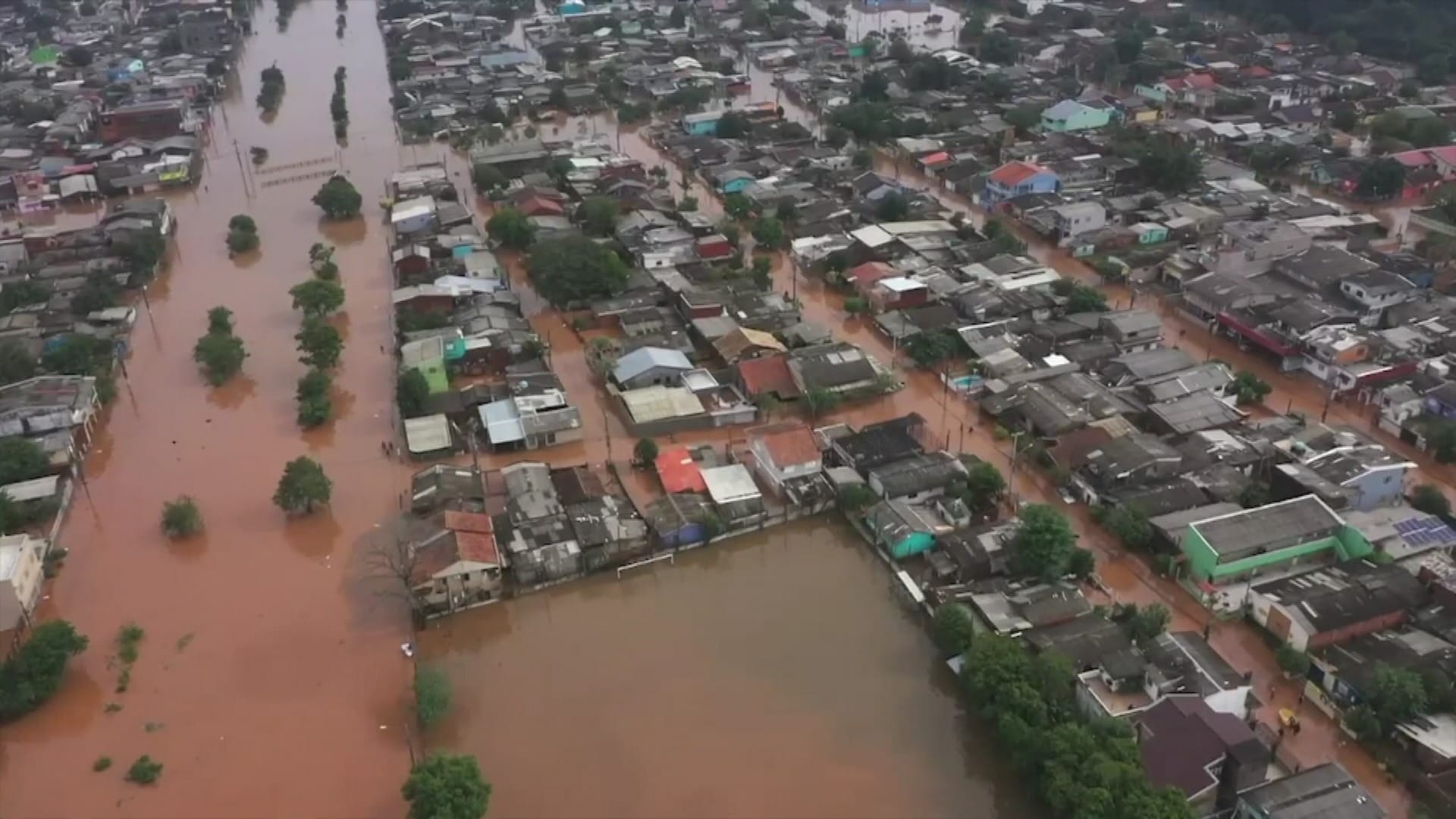 'Ninguém pensou que rio ia subir assim', diz morador de São Leopoldo, no RS