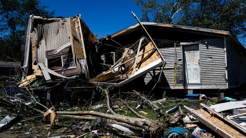 Quatro pessoas morrem durante passagem de tempestade no Texas, nos EUA