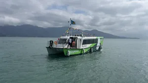 Aquabus passa por operação 'piloto' em Ilhabela, no litoral Norte