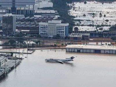 Nivel da água em aeroporto de Porto Alegre deve abaixar até sábado