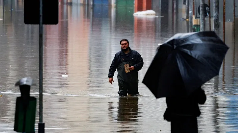 Sobe para 163 o número de mortos pelas chuvas no RS; 65 estão desaparecidos