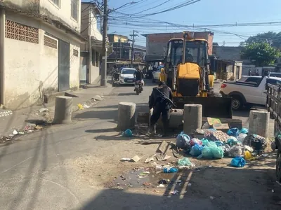 Em 5 meses, Polícia retira duas mil toneladas de barricadas do tráfico no RJ